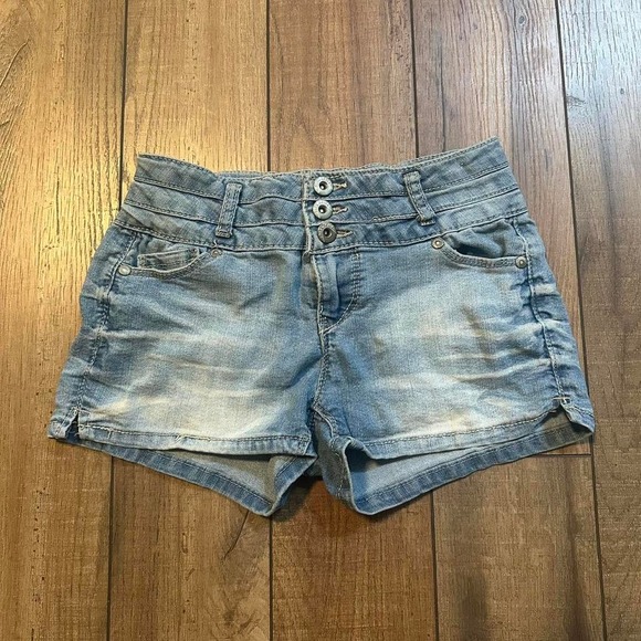 Pants - Y2K blue spice mid rise denim jean short shorts jorts‎ size 1
